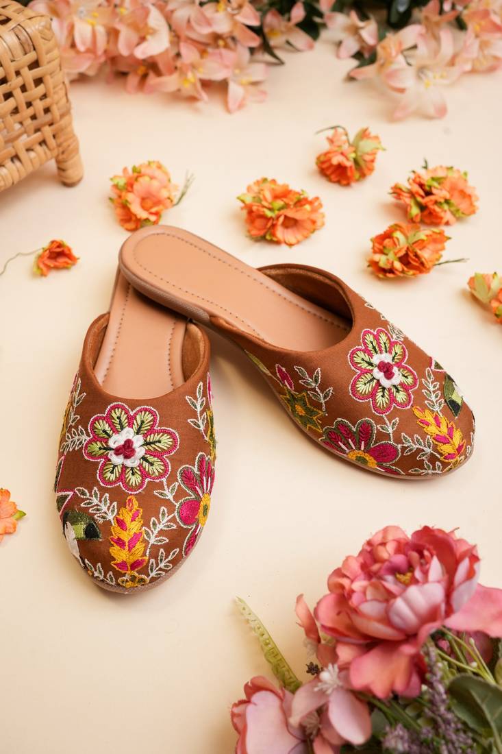 Embroidery work jutti , inside leather finish with heavy soft sole