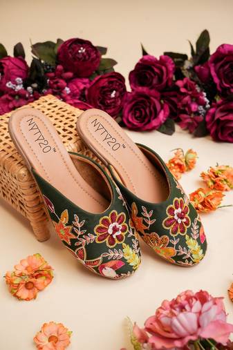 Embroidery work jutti , inside leather finish with heavy soft sole