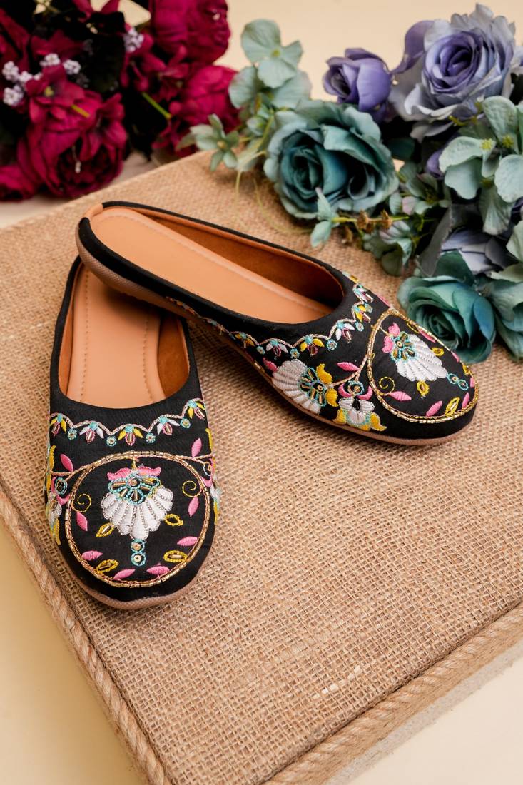 Embroidery work jutti , inside leather finish with heavy soft sole