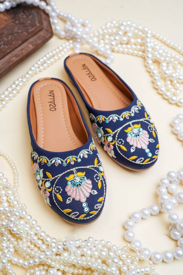 Embroidery work jutti , inside leather finish with heavy soft sole