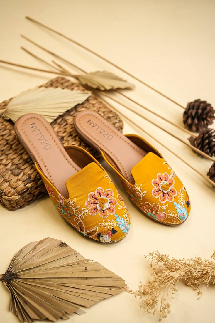 Embroidery work jutti , inside leather finish with heavy soft sole