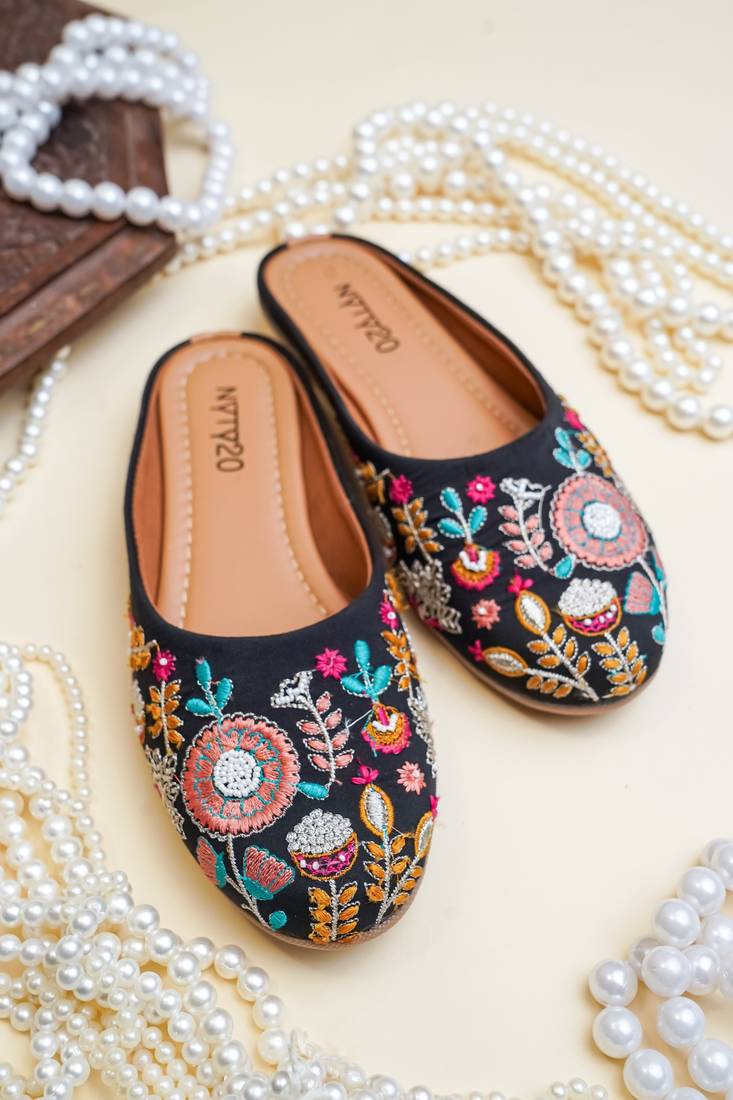 Embroidery work jutti , inside leather finish with heavy soft sole