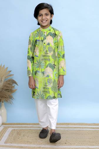 Green printed cotton kurta pyjama