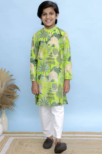 Green printed cotton kurta pyjama
