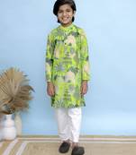 Green printed cotton kurta pyjama