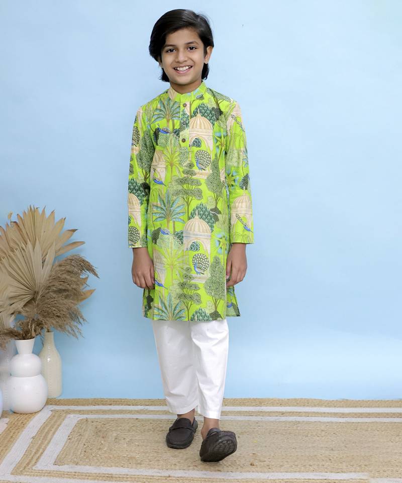 Green printed cotton kurta pyjama