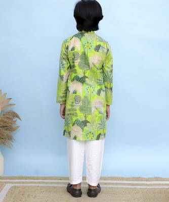 Green printed cotton kurta pyjama 3