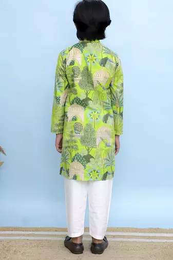 Green printed cotton kurta pyjama