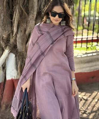 purple cotton slub kurta set with printed dupatta 2