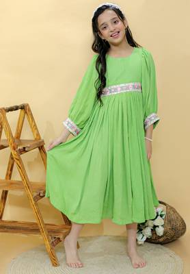 Green plain georgette dress 2