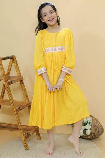 Yellow plain georgette dress