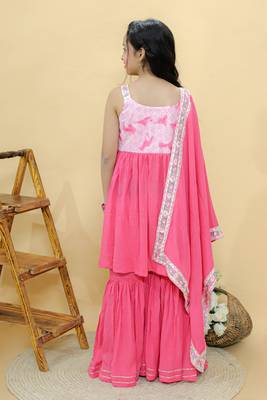 Pink embroidered cotton sharara set 4