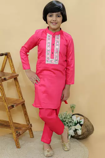 Pink plain cotton kurta with neckline embroidery & pyjama