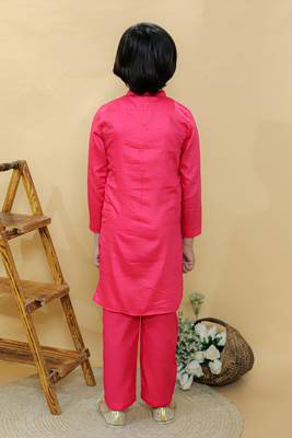 Pink plain cotton kurta with neckline embroidery & pyjama 2