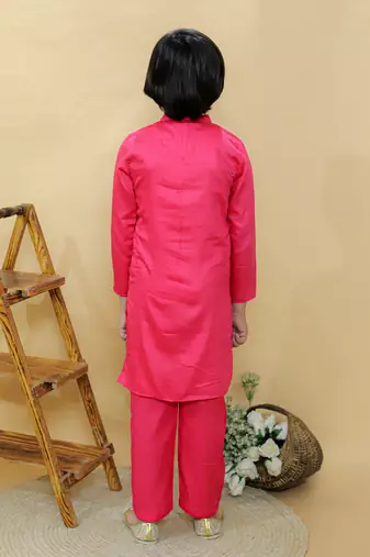 Pink plain cotton kurta with neckline embroidery & pyjama
