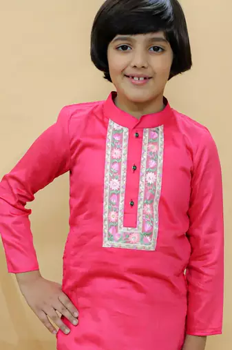 Pink plain cotton kurta with neckline embroidery & pyjama