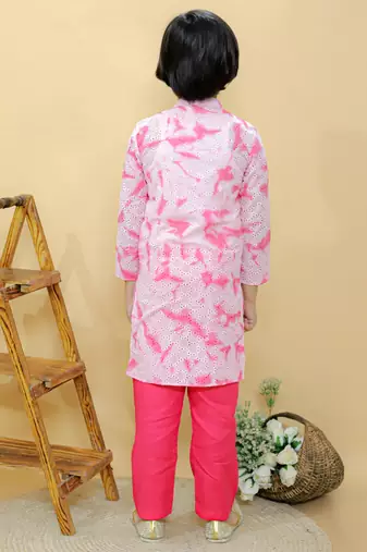 Pink embroidered cotton kurta pyjama