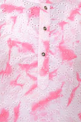 Pink embroidered cotton kurta pyjama 4