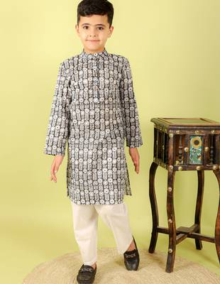 Black printed cotton kurta pyjama 1
