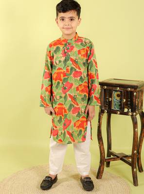 Green printed cotton kurta pyjama 1