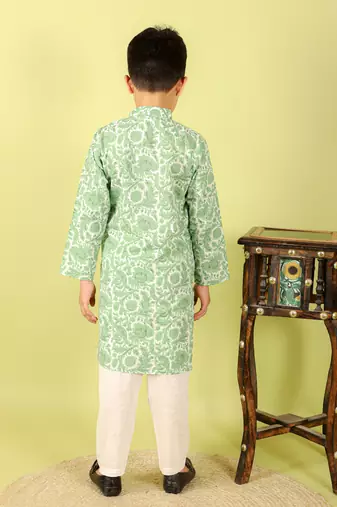 Green printed cotton kurta pyjama
