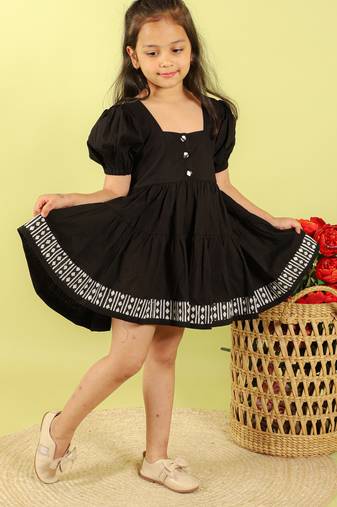 Black plain cotton dress