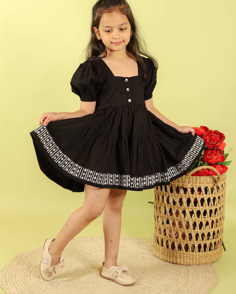 Black plain cotton dress