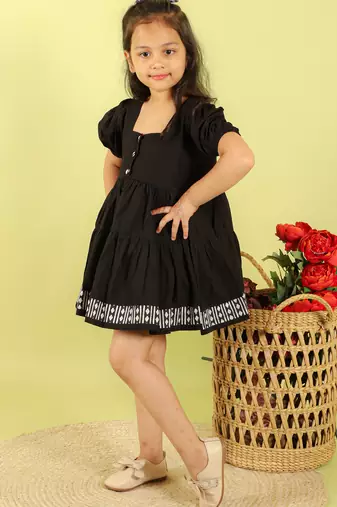 Black plain cotton dress