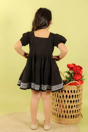 Black plain cotton dress