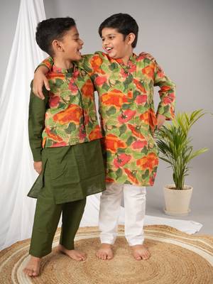 Green printed cotton kurta pyjama 5