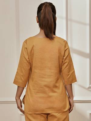 Wodusty saffron linen cotton yoga kurta with button closure & three quarter sleeves 4