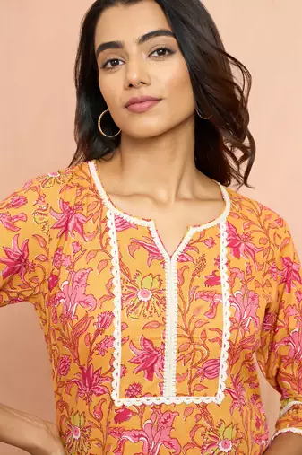 Womustard floral print cotton kurta - rakhi special collection round neck ethnic wear