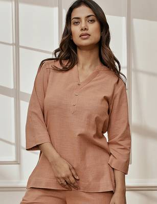 Worose pink cotton linen yoga kurta with band collar & three quarter sleeves 1