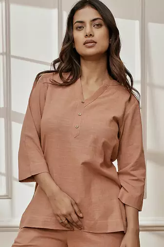 Women's rose pink cotton linen yoga kurta with band collar & three quarter sleeves