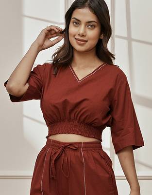 Womaroon cotton crop yoga top with geometric embroidery & dolman sleeves 1