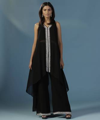 Black georgette embroidered kurta with pant 1