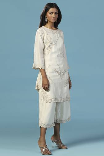 Ivory chanderi cotton embroidered kurta with dhoti