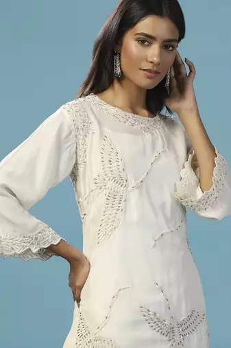 Ivory chanderi cotton embroidered kurta with dhoti