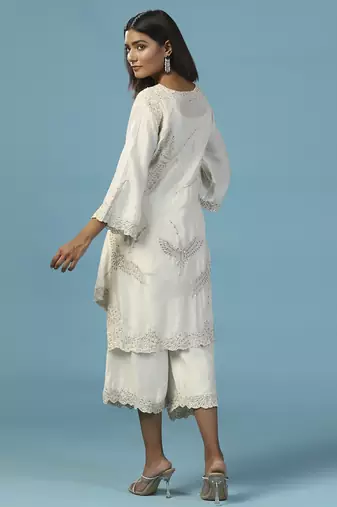 Ivory chanderi cotton embroidered kurta with dhoti