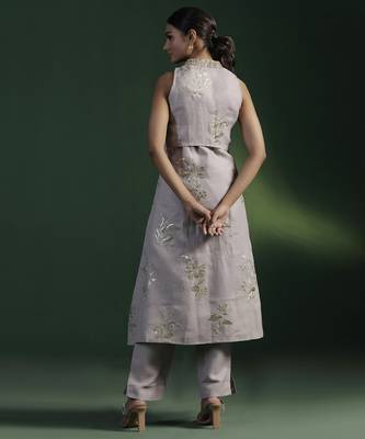 Grey silk embroidered kurta set with jacket 4
