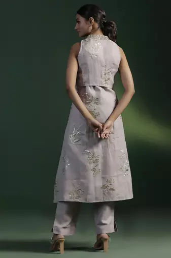 Grey silk embroidered kurta set with jacket