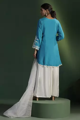 Blue silk embroidered kurta set