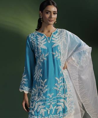Blue silk embroidered kurta set 3