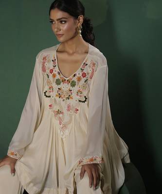 Ivory georgette embroidered co ord set 5