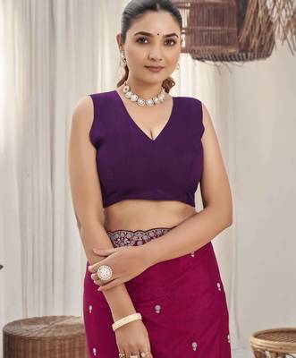Women's heavy embroidered moss chiffon dual tone wine & maroon color padding saree for women 4