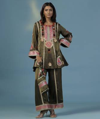 Green tissue embroidered kurta with pant 1