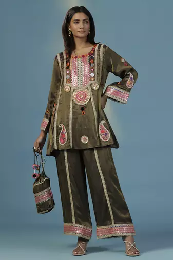 Green tissue embroidered kurta with pant