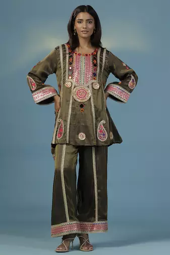 Green tissue embroidered kurta with pant