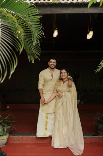Tissue line gold kurta