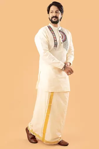 Kutch charm - off white collared kurta with kutch embroidery and mundu